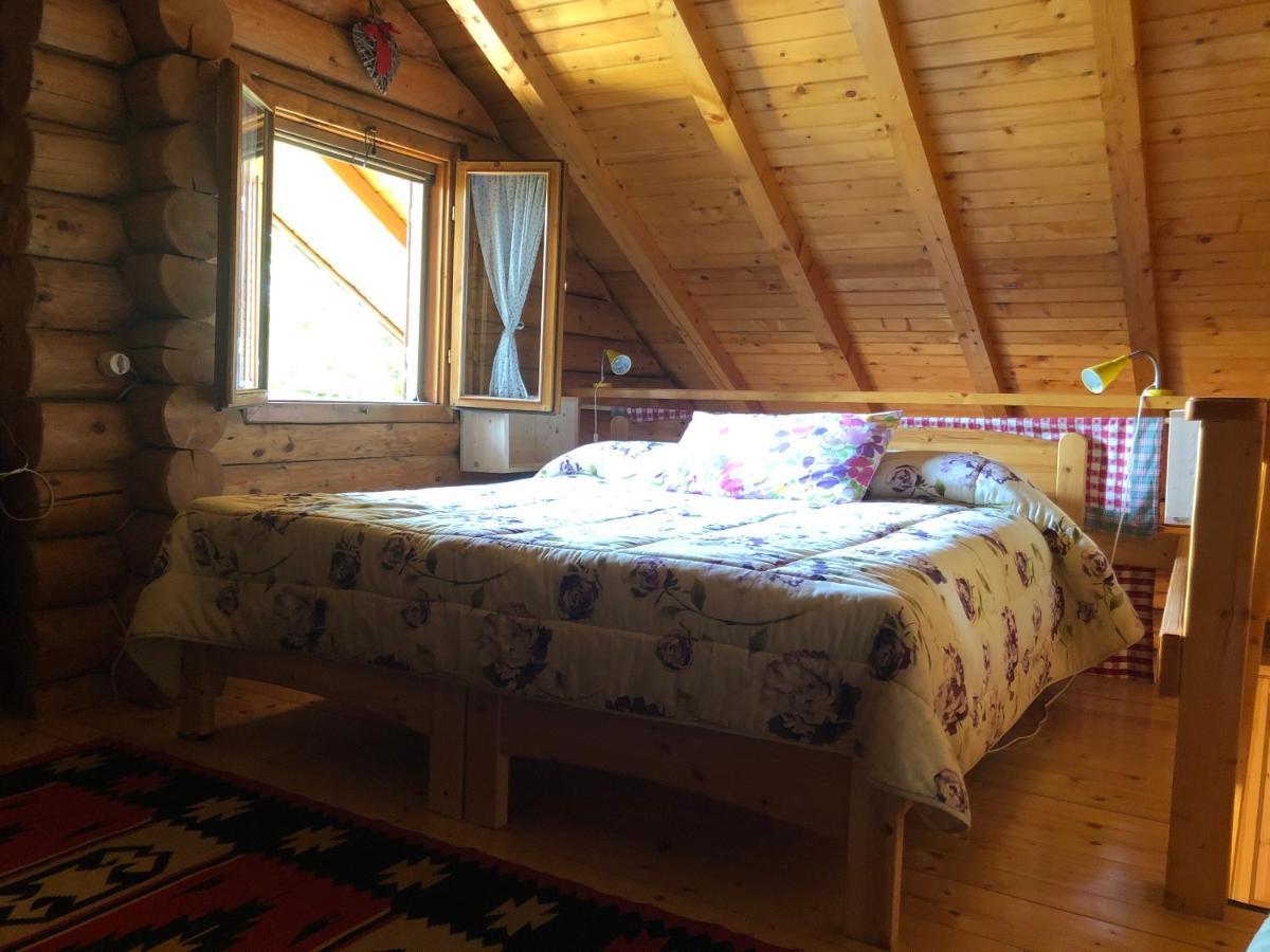 B&B Le Corone - Chalet Nel Bosco Cavalo ภายนอก รูปภาพ