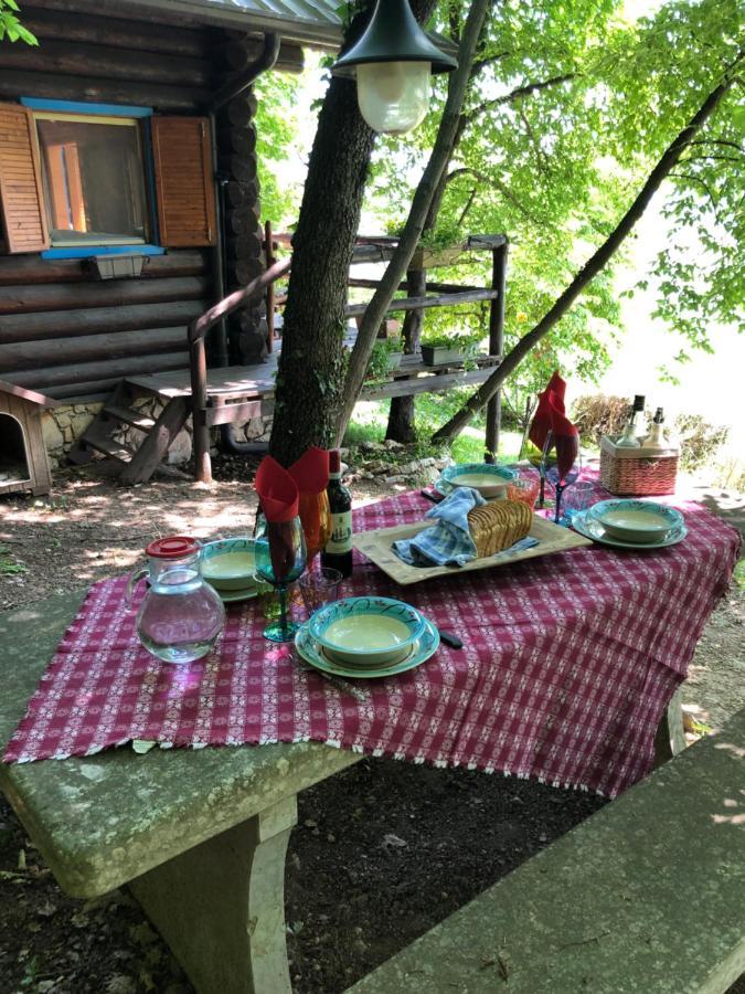 B&B Le Corone - Chalet Nel Bosco Cavalo ภายนอก รูปภาพ